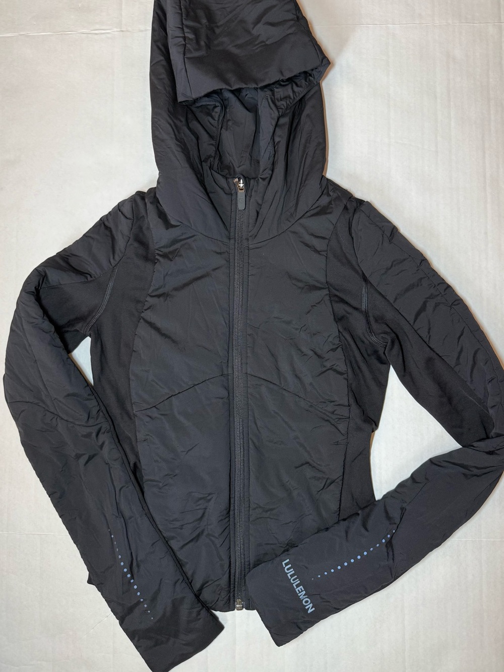 Lululemon Another Mile Jacket Black Size 2 Hooded Insulated Reflective Running